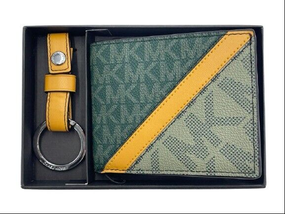 Michael Kors Gifting Slim Wallets With Keychain Set